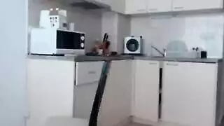 هذه امرأة سمراء استمناء لمتعتك