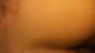 عاهرة مغربية كبيرة المؤخرة تأخذ عضو جزائري في مشهد صريح