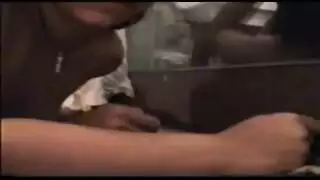 زوجان شقيان يصوران جلستهما الحماسية طيز عذراء تتعرض للجماع