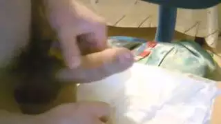 المتدربة التنفيذية تأخذ السائل المنوي على لسانها في بورنو مكتبي