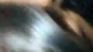 أول ظهور إباحي لكايلا ديفيل: بلع قذيفة عذراء