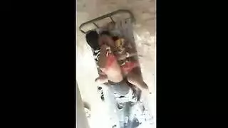 طالبة جامعية مرهقة استمناء مكثف يؤدي لمص قاسي وجنس