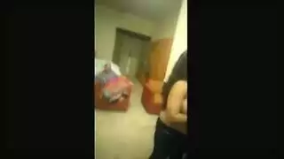 ضعف الفتاتان، ضعف السائل في هذا الأنبوب الإباحي