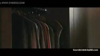 جنس وجه صارم واختناق في الحلق