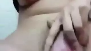 رغبات سرية لعاهرة محجبة في إباحية جماعية