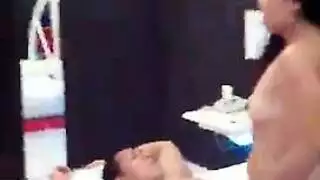 فيديو ياباني للكبار مع هوس لعب دور الحيوانات المتطرف