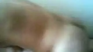 عاهرة مصرية محلية تُدك في فستان نوم أحمر