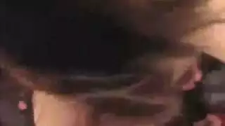 فاجرة آسيوية تتعمق في المص وتبتلع كل قطرة