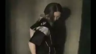 نكاح المتحولين جنسياً: مداعبة خصيتها وكسها الضيق