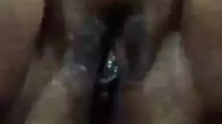 لحم الأبي الكبير يحصل على إثارة يدوية خفية