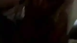 حفلة جنس جماعية لممثلة خليجية: قذف داخلي وعلى الوجه