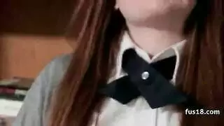 فتاة على ستايل أنجلينا جولي في جنس شرجي قوي