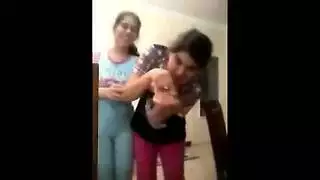 بنات يلحسين لبعض كس وردي