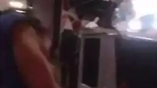شرج بشامبانيا: زوجين يلعقان زب قبل إيلاج خلفي قاسي