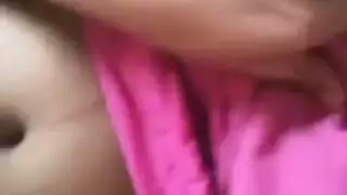 هذا الفتاة تحب ان تمشي عاريه خلف المنزل