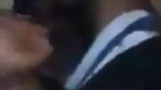 سيدات سود أكبر سناً يهيمنّ عبر جنس فموي عميق وقذف داخلي