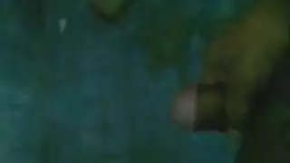 عنقودي كلاب: نساء يستسلمن للقطيع