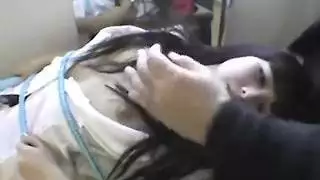 فتى شرق أوسطي مفتول العضلات في جلسة جماع شديدة