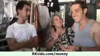 الحصول على مؤخرتي منفوخة من قبل جزائري