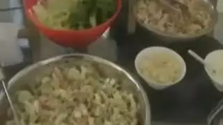 ممثلة بورنو تركبه أداة ضخمة