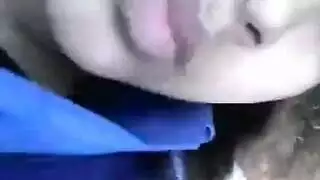 طالبات مشاغبات يحولن حفلة النوم إلى إباحية