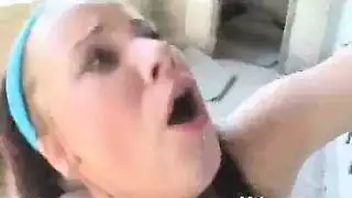معلم يتحرش في طالبته