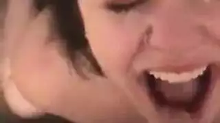 سحاقيات هاويات ثملات تمتص بعضهن