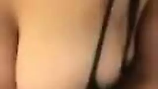 يخليها تجبهم اكتر من مرا
