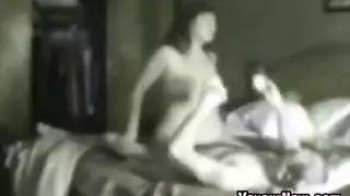 ثنائي في حركة إباحية صريحة متعددة الشركاء