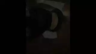 يوم في السبا يتحول إلى إباحي: تدليك فرج وجنس عنيف مع المدلك