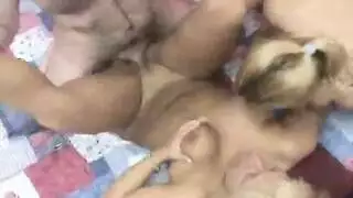جوع ملكة البورنو الأبدي لجلسات تصوير الأفلام الصريحة