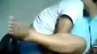 ينيك ابنت زوجته في غرفتها