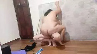 حب مجنون وجرعات إباحية: مشاركة مهدئاتي الإكس إكس إكس