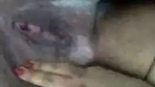 مغربية كتكفت مع صديقها على ألوان و تقول عنجيبو