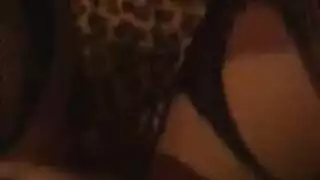 فتاة يابانية مغرورة بثديها المنتصب تحب الجنس الشرجي العميق