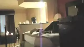 زوج ديوث يشاهد زوجته مع فحل