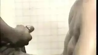 جلسة نيك في الخزانة: إيلاج بالأصابع وضخ عميق