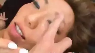 جنس فموي وشرجي من دمية جنس يابانية