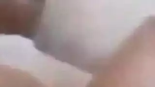 قحة تركية صغيرة تمتص الزب الصلب