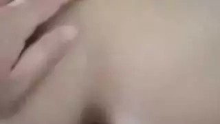 خادمة تركية مثيرة تلحس كسها