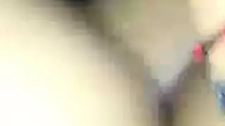 عندما يدخله بها يغما عليها