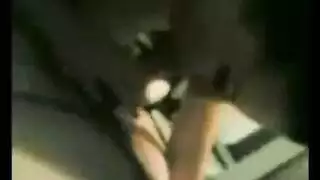 محصورة على الحيط وتتناك