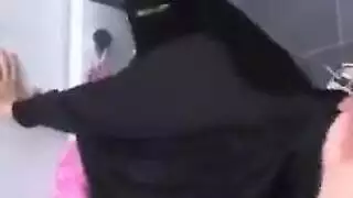 منقبه مصريه وجوزها على السرير