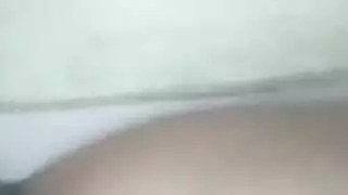 زوج بينيك زوجته وبتحبيها تبعبصه