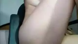 الشريط الجنسي الأول لهواة آسيوية مع قذف داخلي