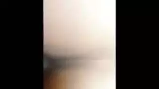 مؤخرة آسيوية صغيرة تُدمر