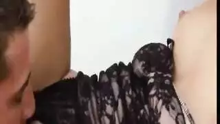 لحس القدم يؤدي إلى كريمباى عميق