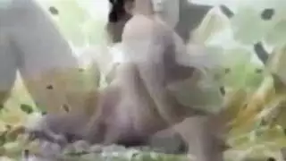 نجمه البورن المراهقة تحصل على سمر كامل للجسم في الخارج