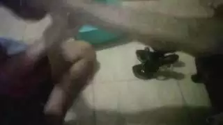 مزيج من عبادة باطن القدم والسحاق لسيدة مصرية