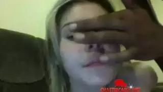 هواة شقراء اللسان ونائب الرئيس على وجهها